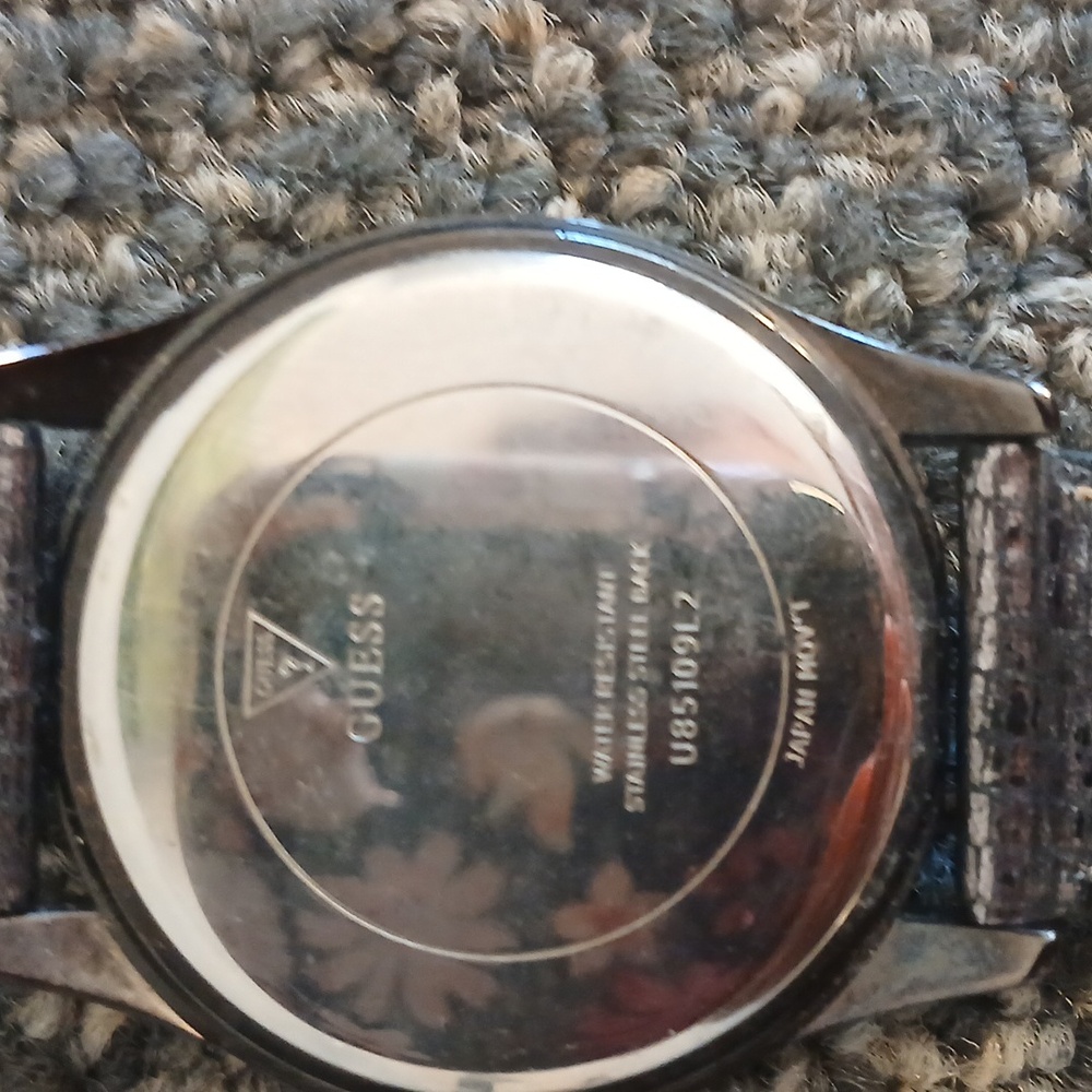 Guess Leopard Print Watch with Rhinestones - Picture 5 of 6